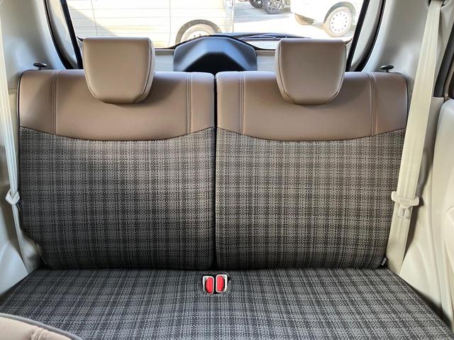 アルトラパンＬＣ Ｌ　届出済未使用車　１０キロ　衝突被害軽減ブレーキ　クリアランスソナー　ＵＳＢソケット　シートヒーター　ステアリングスイッチ　ＨＩＤヘッドライト　プッシュスタート　スマートキー　電動格納ミラー　記録簿（43枚目）