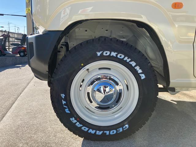 ジムニー ＸＣ　届出済未使用車　衝突被害軽減ブレーキ　ナビ　バックカメラ　Ｂｌｕｅｔｏｏｔｈ　ドラレコ前後　ＥＴＣ　クリアランスソナー　ＬＥＤライト　パートタイム４ＷＤ　シートヒータ　オートクルーズ（21枚目）