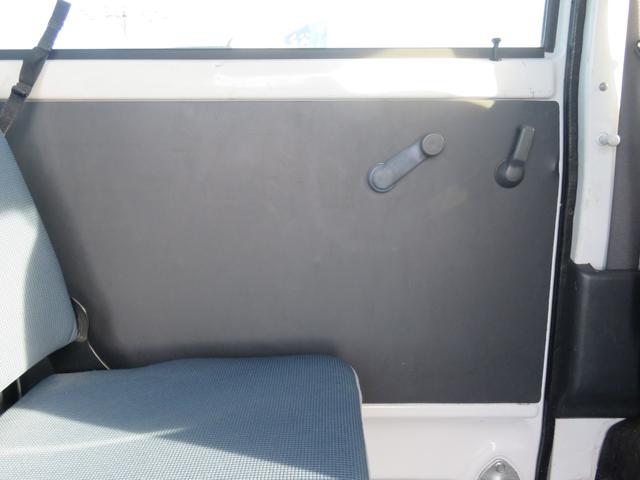 サンバーバン トランスポーター ・キーレス・タイミングベルト交換・パワーウィンドー(17枚目)