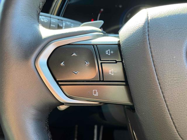 ＲＸ ＲＸ３５０ｈ　バージョンＬ　全周囲カメラ　クリアランスソナー　オートクルーズコントロール　レーンアシスト　パワーシート　パークアシスト　衝突被害軽減システム　サンルーフ　ナビ　ＴＶ　オートマチックハイビーム　オートライト（9枚目）