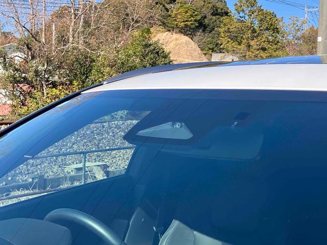 ＲＸ ＲＸ３５０ｈ　バージョンＬ　全周囲カメラ　クリアランスソナー　オートクルーズコントロール　レーンアシスト　パワーシート　パークアシスト　衝突被害軽減システム　サンルーフ　ナビ　ＴＶ　オートマチックハイビーム　オートライト（30枚目）