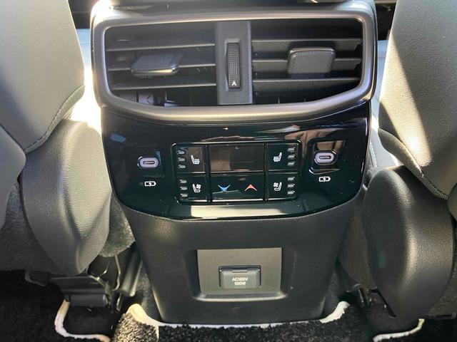 ＲＸ ＲＸ３５０ｈ　バージョンＬ　全周囲カメラ　クリアランスソナー　オートクルーズコントロール　レーンアシスト　パワーシート　パークアシスト　衝突被害軽減システム　サンルーフ　ナビ　ＴＶ　オートマチックハイビーム　オートライト（68枚目）