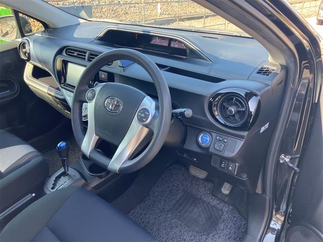 アクア Ｓ　ＥＴＣ　バックカメラ　ナビ　ＴＶ　オートライト　スマートキー　電動格納ミラー　シートヒーター　ＣＶＴ　衝突安全ボディ　ＡＢＳ　ＥＳＣ　ＣＤ　ＤＶＤ再生　Ｂｌｕｅｔｏｏｔｈ　エアコン　パワーステアリング（57枚目）