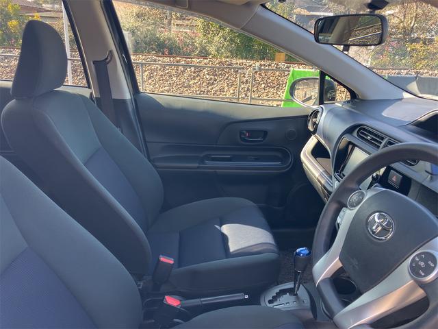 アクア Ｓ　ＥＴＣ　バックカメラ　ナビ　ＴＶ　オートライト　スマートキー　電動格納ミラー　シートヒーター　ＣＶＴ　衝突安全ボディ　ＡＢＳ　ＥＳＣ　ＣＤ　ＤＶＤ再生　Ｂｌｕｅｔｏｏｔｈ　エアコン　パワーステアリング（58枚目）