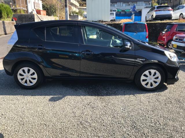 アクア Ｓ　ナビ地デジ　ＥＴＣ　電格サイドミラー　オートライト　プッシュスタート　ドラレコ前後　タイヤ交換済（4枚目）