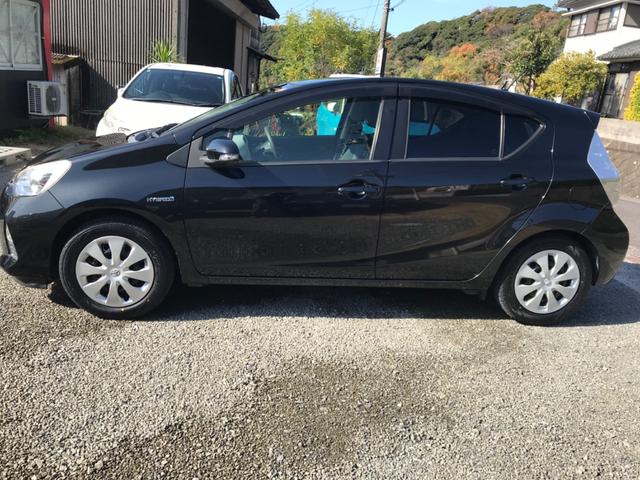 アクア Ｓ　ナビ地デジ　ＥＴＣ　電格サイドミラー　オートライト　プッシュスタート　ドラレコ前後　タイヤ交換済（5枚目）