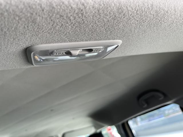 ワゴンＲスマイル ハイブリッドＳ　デュアルセンサーブレーキサポート２　マイルドハイブリッド　電動左側スライドドア　全方位ナビ　ＣＶＴ　オートエアコン　リモコンキー　キーレススタート　オートライト　オーディオスイッチ　ＡＣＣ　ＬＥＤ（18枚目）