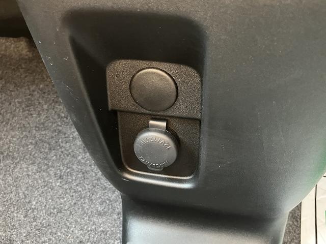 ワゴンＲスマイル ハイブリッドＳ　デュアルセンサーブレーキサポート２　マイルドハイブリッド　電動左側スライドドア　全方位ナビ　ＣＶＴ　オートエアコン　リモコンキー　キーレススタート　オートライト　オーディオスイッチ　ＡＣＣ　ＬＥＤ（28枚目）