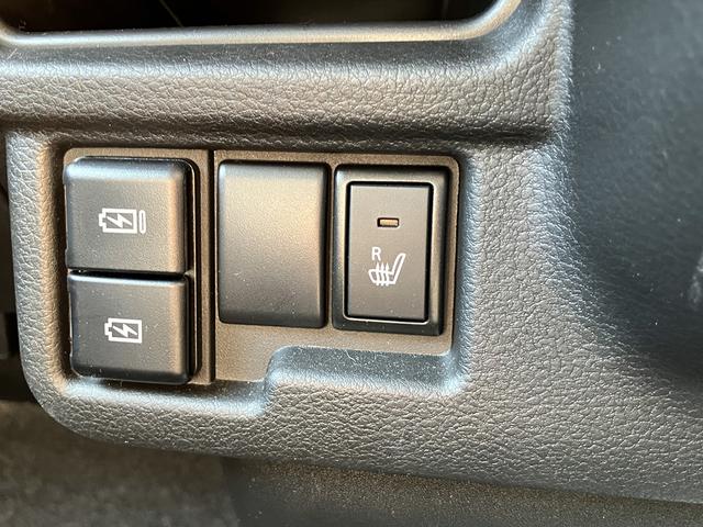 ワゴンＲスマイル ハイブリッドＳ　デュアルセンサーブレーキサポート２　マイルドハイブリッド　電動左側スライドドア　全方位ナビ　ＣＶＴ　オートエアコン　リモコンキー　キーレススタート　オートライト　オーディオスイッチ　ＡＣＣ　ＬＥＤ（31枚目）