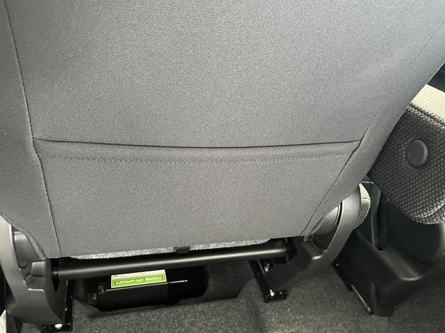 ワゴンＲスマイル ハイブリッドＳ　デュアルセンサーブレーキサポート２　マイルドハイブリッド　電動左側スライドドア　全方位ナビ　ＣＶＴ　オートエアコン　リモコンキー　キーレススタート　オートライト　オーディオスイッチ　ＡＣＣ　ＬＥＤ（41枚目）