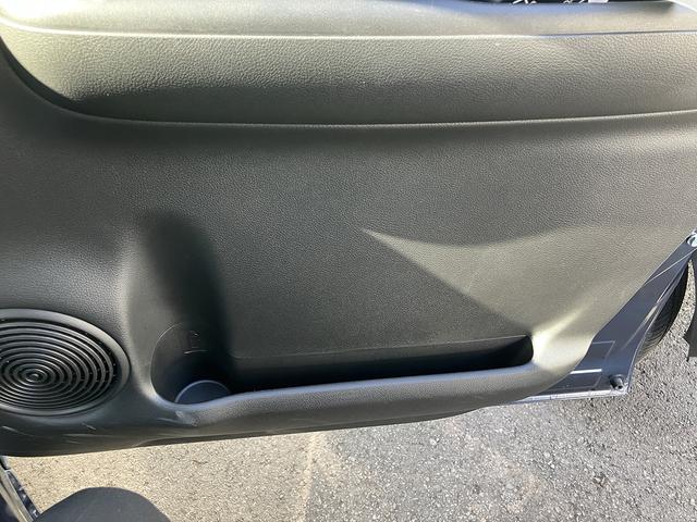 ワゴンＲスマイル ハイブリッドＳ　デュアルセンサーブレーキサポート２　マイルドハイブリッド　電動左側スライドドア　全方位ナビ　ＣＶＴ　オートエアコン　リモコンキー　キーレススタート　オートライト　オーディオスイッチ　ＡＣＣ　ＬＥＤ（50枚目）