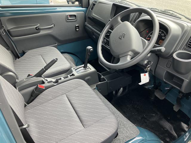 スーパーキャリイ Ｘリミテッド　デュアルカメラブレーキサポート　ドライブセレクト４ＷＤ　４ＡＴ　オーディオレス　キーレスエントリー　マニュアルエアコン　パワステ　パワーウィンドウ　電動格納式ドアミラー　オートライト　ＬＥＤ　フォグ（8枚目）