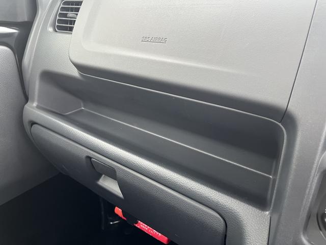 スーパーキャリイ Ｘリミテッド　デュアルカメラブレーキサポート　ドライブセレクト４ＷＤ　４ＡＴ　オーディオレス　キーレスエントリー　マニュアルエアコン　パワステ　パワーウィンドウ　電動格納式ドアミラー　オートライト　ＬＥＤ　フォグ（31枚目）