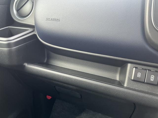 アルト ハイブリッドＸ　デュアルセンサーブレーキサポートＩＩ　マイルドハイブリッド　オーディオレス　全方位カメラ　ＣＶＴ　リモコンキー　キーレススタート　オートエアコン　オーディオスイッチ　シートヒーター　ＬＥＤ　アルミ（31枚目）