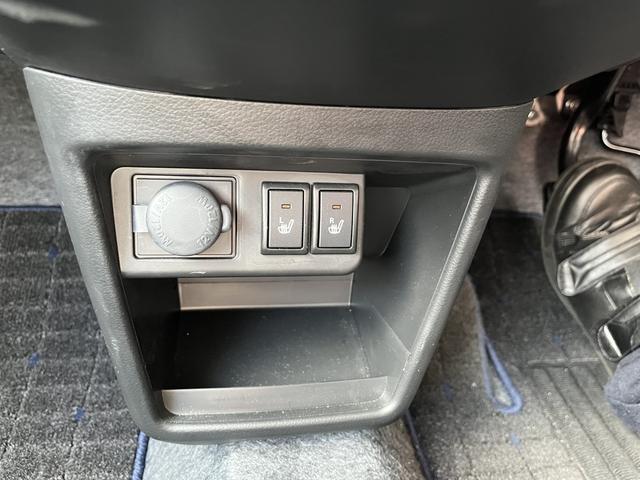 アルト ハイブリッドＸ　デュアルセンサーブレーキサポートＩＩ　マイルドハイブリッド　オーディオレス　全方位カメラ　ＣＶＴ　リモコンキー　キーレススタート　オートエアコン　オーディオスイッチ　シートヒーター　ＬＥＤ　アルミ（32枚目）