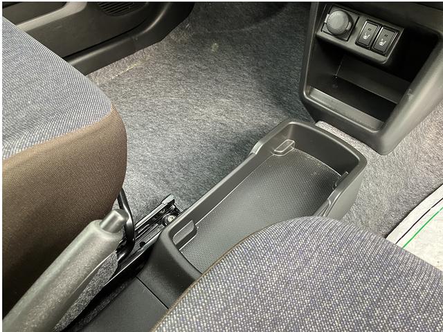 アルト ハイブリッドＸ　デュアルセンサーブレーキサポートＩＩ　マイルドハイブリッド　オーディオレス　全方位カメラ　ＣＶＴ　リモコンキー　キーレススタート　オートエアコン　オーディオスイッチ　シートヒーター　ＬＥＤ　アルミ（34枚目）