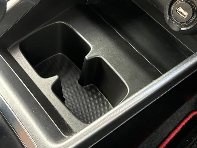 スイフト ハイブリッドＲＳ　デュアルセンサーブレーキサポート　マイルドハイブリッド　ＣＤ／ＤＶＤ　ＣＶＴ　リモコンキー　キーレススタート　オートライト　オートエアコン　オーディオスイッチ　ＡＣＣ　シートヒーター　ＥＳＰ　ＬＥＤ（33枚目）