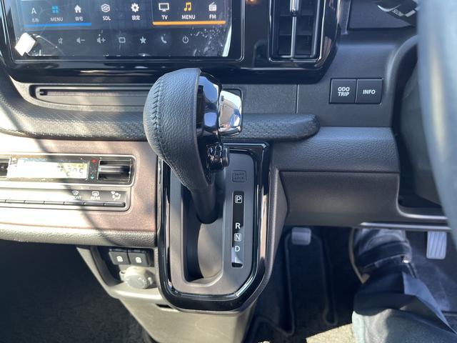 ソリオバンディット ハイブリッドＭＶ　デュアルカメラブレーキサポート　マイルドハイブリッド　両側電動スライドドア　ナビ　全方位カメラ　ＣＶＴ　オートエアコン　リモコンキー　キーレススタート　オートライト　オーディオスイッチ　ＡＣＣ　ＬＥＤ（7枚目）