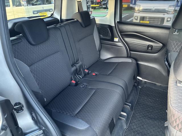 ソリオバンディット ハイブリッドＭＶ　デュアルカメラブレーキサポート　マイルドハイブリッド　両側電動スライドドア　ナビ　全方位カメラ　ＣＶＴ　オートエアコン　リモコンキー　キーレススタート　オートライト　オーディオスイッチ　ＡＣＣ　ＬＥＤ（10枚目）