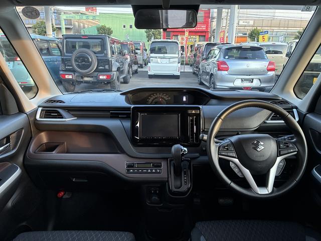 ソリオバンディット ハイブリッドＭＶ　デュアルカメラブレーキサポート　マイルドハイブリッド　両側電動スライドドア　ナビ　全方位カメラ　ＣＶＴ　オートエアコン　リモコンキー　キーレススタート　オートライト　オーディオスイッチ　ＡＣＣ　ＬＥＤ（11枚目）