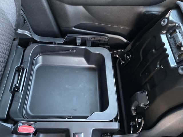 ソリオバンディット ハイブリッドＭＶ　デュアルカメラブレーキサポート　マイルドハイブリッド　両側電動スライドドア　ナビ　全方位カメラ　ＣＶＴ　オートエアコン　リモコンキー　キーレススタート　オートライト　オーディオスイッチ　ＡＣＣ　ＬＥＤ（32枚目）