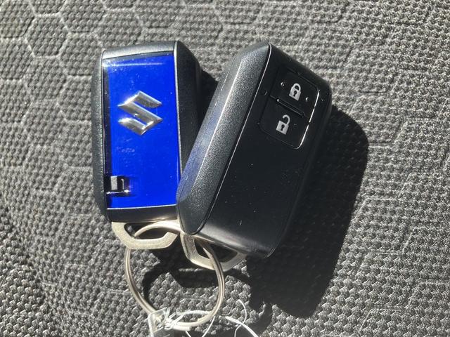 クロスビー ハイブリッドMZ 衝突被害軽減ブレーキ マイルドハイブリッド ターボ 6AT ナビ 全方位カメラ オートエアコン リモコンキー キーレススタート オートライト シートヒーター オーディオスイッチ ACC LED アルミ(22枚目)