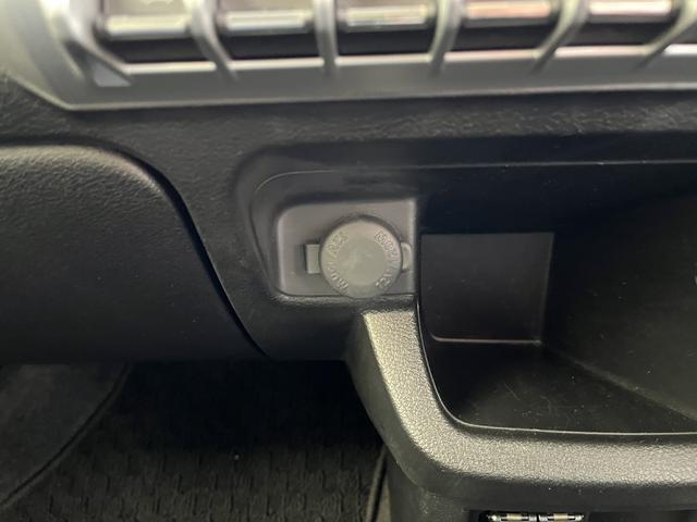 クロスビー ハイブリッドMZ 衝突被害軽減ブレーキ マイルドハイブリッド ターボ 6AT ナビ 全方位カメラ オートエアコン リモコンキー キーレススタート オートライト シートヒーター オーディオスイッチ ACC LED アルミ(27枚目)