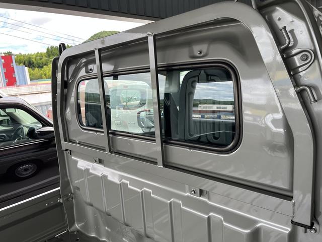キャリイトラック KCエアコン・パワステ デュアルカメラブレーキサポート ドライブセレクト4WD アイドリングストップ 5MT AM/FMラジオ マニュアルエアコン パワステ パワーウィンドウ キーレス オートライト ヘッドライトレベライザー(11枚目)
