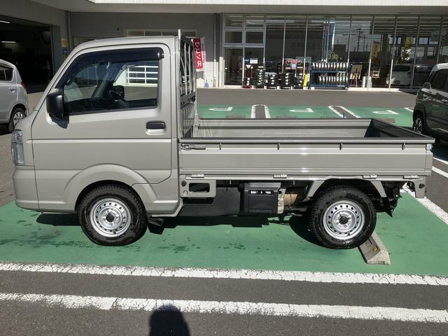 キャリイトラック KCエアコン・パワステ デュアルカメラブレーキサポート ドライブセレクト4WD アイドリングストップ 5MT AM/FMラジオ マニュアルエアコン パワステ パワーウィンドウ キーレス オートライト ヘッドライトレベライザー(46枚目)