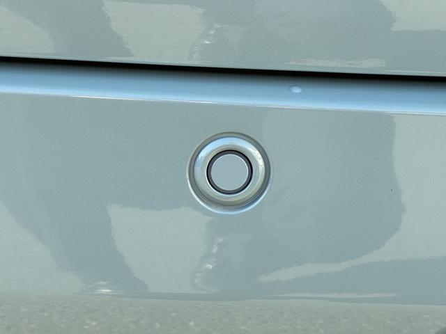 ��ގ��u���[�L�T�|�[�g�@�\���ځ����A�o���p�[�ɂS�̃Z���T�[��������A�ԗ�����ɂ����Q�������m�I�Փˉ�����T�|�[�g���܂���