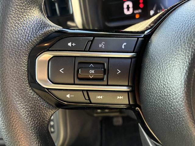 �X�e�A�����O�I�[�f�B�I�X�C�b�`�����I�Ή��I�[�f�B�I�Ȃ�X�e�A�����O�����𗣂����ɃI�[�f�B�I���삪�\