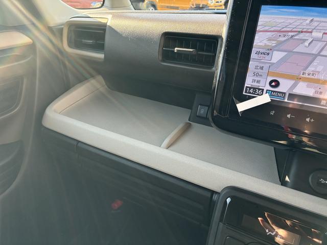 �F�X�ȏ����Ȃǂ�u����C���p�l�g���[�ł��B