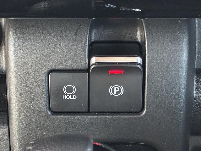 �d���p�[�L���O�u���[�L�ƒ�Ԏ��ł��u���[�L�y�_�����瑫������Ă���Ԃ��Ă�����u���[�L�z�[���h�@�\���v�t���Ă��܂��B