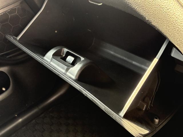 ��e�ʂ̃O���[�u�{�b�N�X�ł��B