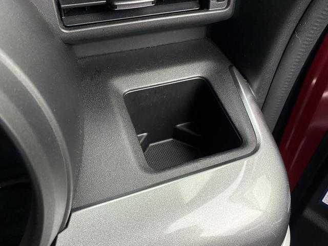 スペーシアギア ハイブリッドＸＺ　デュアルカメラブレーキサポート　マイルドハイブリッド　電動両側スライドドア　ナビ　バックカメラ　ＣＶＴ　オートエアコン　リモコンキー　キーレススタート　オートライト　オーディオスイッチ　ＡＣＣ　ＬＥＤ（34枚目）