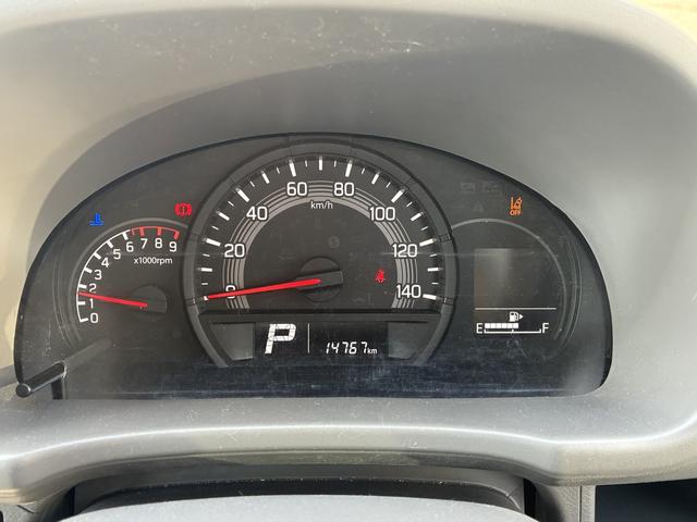 エブリイ ＰＡリミテッド　衝突被害軽減ブレーキ　アイドリングストップ　ＣＶＴ　ＡＭ／ＦＭラジオ　両側スライドドア　マニュアルエアコン　パワステ　パワーウィンドウ　キーレス　オートライト　ヘッドライトレベライザー　ＥＳＰ（12枚目）