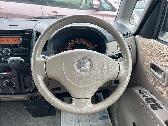 パレット Ｇリミテッド　両側スライドドア　スマートキー　電動格納ミラー　ベンチシート　ＡＴ　盗難防止システム　ＡＢＳ　ＣＤ　アルミホイール　衝突安全ボディ　エアコン　パワーステアリング　パワーウィンドウ（3枚目）