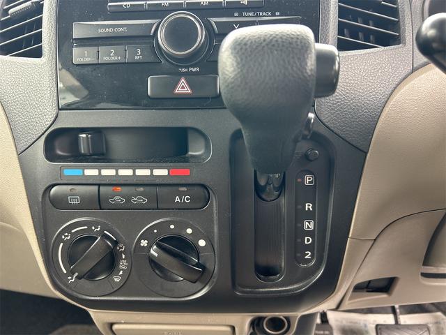 パレット Ｇリミテッド　両側スライドドア　スマートキー　電動格納ミラー　ベンチシート　ＡＴ　盗難防止システム　ＡＢＳ　ＣＤ　アルミホイール　衝突安全ボディ　エアコン　パワーステアリング　パワーウィンドウ（6枚目）