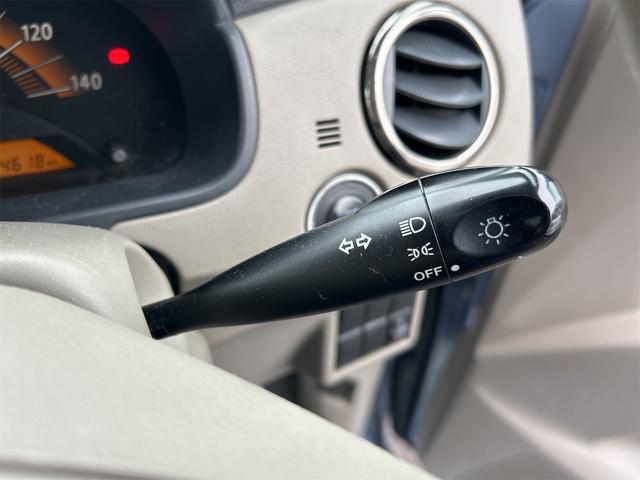 パレット Ｇリミテッド　両側スライドドア　スマートキー　電動格納ミラー　ベンチシート　ＡＴ　盗難防止システム　ＡＢＳ　ＣＤ　アルミホイール　衝突安全ボディ　エアコン　パワーステアリング　パワーウィンドウ（10枚目）