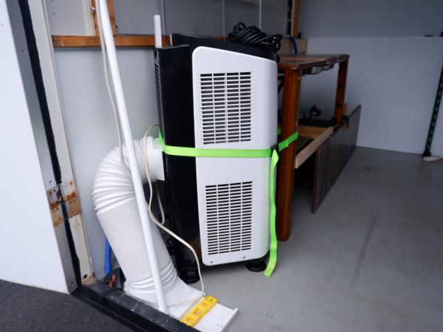 ミニキャブトラック 　車検令和９年８月　キッチンカー　移動販売車　フードトラック　販売窓　照明　換気扇　コンセント　オートマ　エアコン（39枚目）