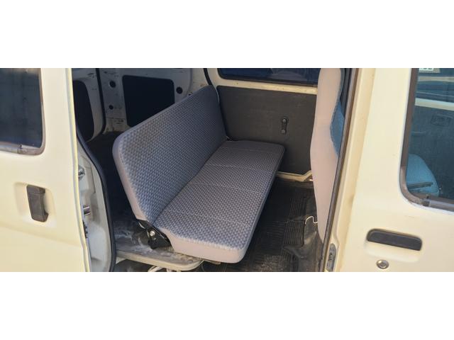 ハイゼットカーゴ ＤＸ　ＭＴ　両側スライドドア　エアコン　社外キーレス　運転席エアバッグ　助手席エアバッグ　ハイルーフ（14枚目）