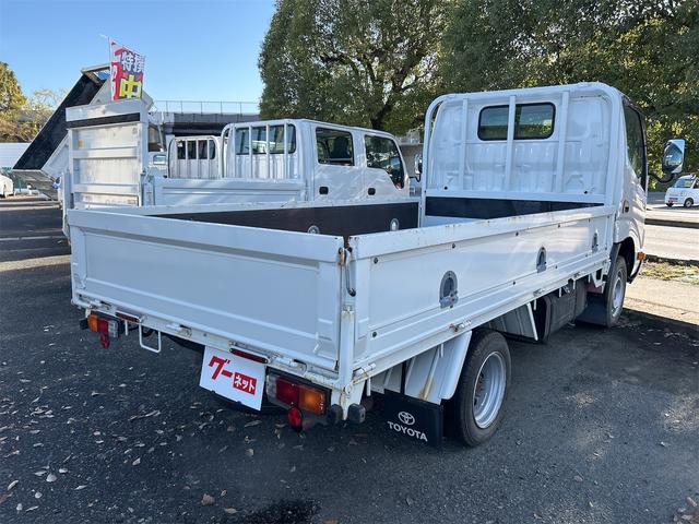 トヨエース 　フルジャストロー　トラック　ＭＴ　後輪ダブル　エアコン　パワーステアリング　パワーウィンドウ　運転席エアバッグ（7枚目）