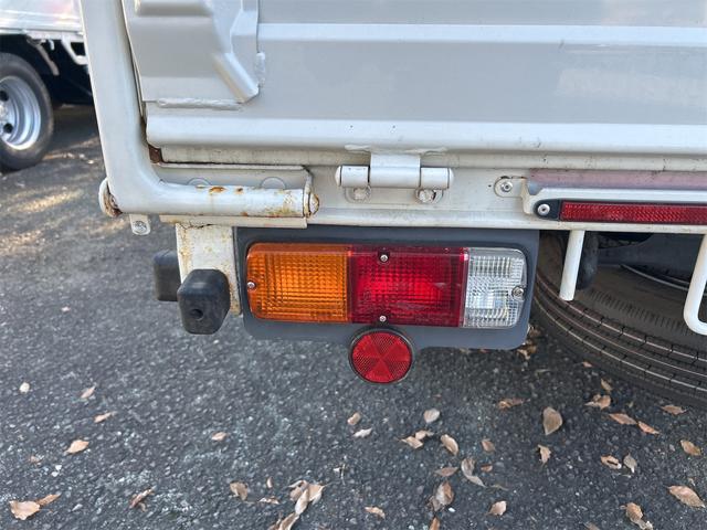 トヨエース 　フルジャストロー　トラック　ＭＴ　後輪ダブル　エアコン　パワーステアリング　パワーウィンドウ　運転席エアバッグ（16枚目）