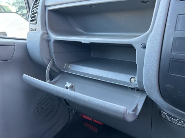 トヨエース 　フルジャストロー　トラック　ＭＴ　後輪ダブル　エアコン　パワーステアリング　パワーウィンドウ　運転席エアバッグ（30枚目）