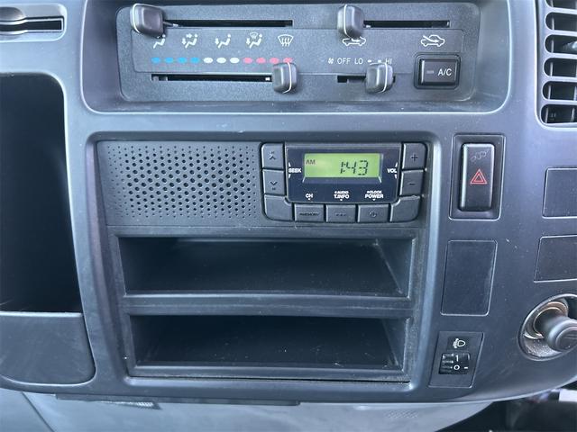 トヨエース 　フルジャストロー　トラック　ＭＴ　後輪ダブル　エアコン　パワーステアリング　パワーウィンドウ　運転席エアバッグ（33枚目）