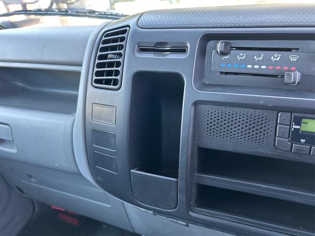 トヨエース 　フルジャストロー　トラック　ＭＴ　後輪ダブル　エアコン　パワーステアリング　パワーウィンドウ　運転席エアバッグ（34枚目）