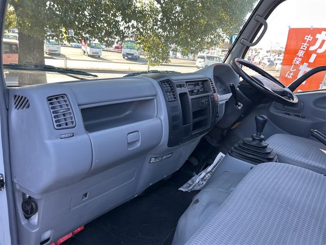 トヨエース 　フルジャストロー　トラック　ＭＴ　後輪ダブル　エアコン　パワーステアリング　パワーウィンドウ　運転席エアバッグ（47枚目）