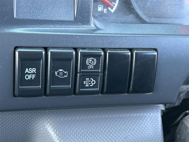 エルフトラック Ｗキャブ　パワーゲート付き　ＭＴ　後輪ダブル　ＥＴＣ　エアコン　パワーウィンドウ　運転席エアバッグ（6枚目）