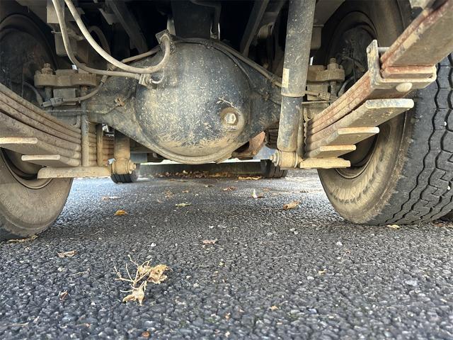 エルフトラック 　深ダンプ　ＭＴ　後輪ダブル　キーレスエントリー　ＥＳＣ（14枚目）