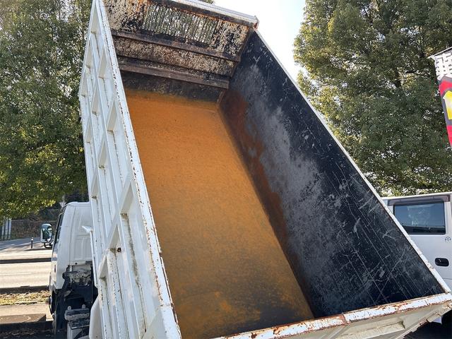 エルフトラック 　深ダンプ　ＭＴ　後輪ダブル　キーレスエントリー　ＥＳＣ（17枚目）